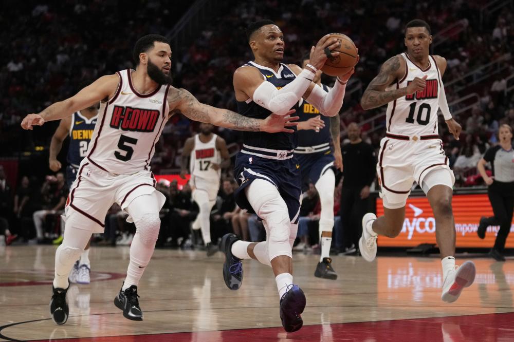 后或胶着的 后或胶着的