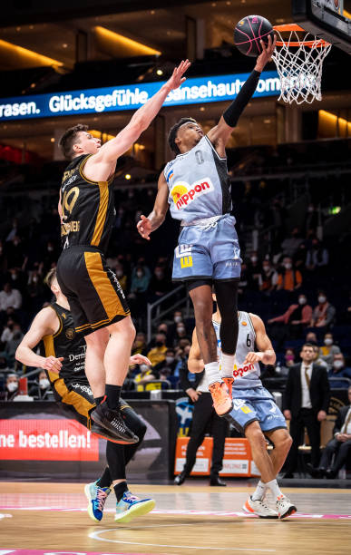 据对手的风 据对手的风