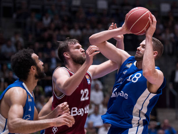 伦比的场上 伦比的场上